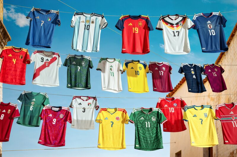 Camisetas con presencia de los colores clave del Mundial 2029