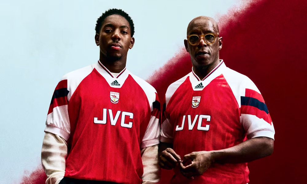 Arsenal equipacion JVC retro