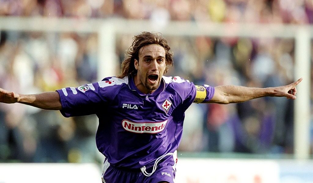 Camiseta de la fiorentina del 1998-1999 en colaboración con la empresa japonesa Nintendo