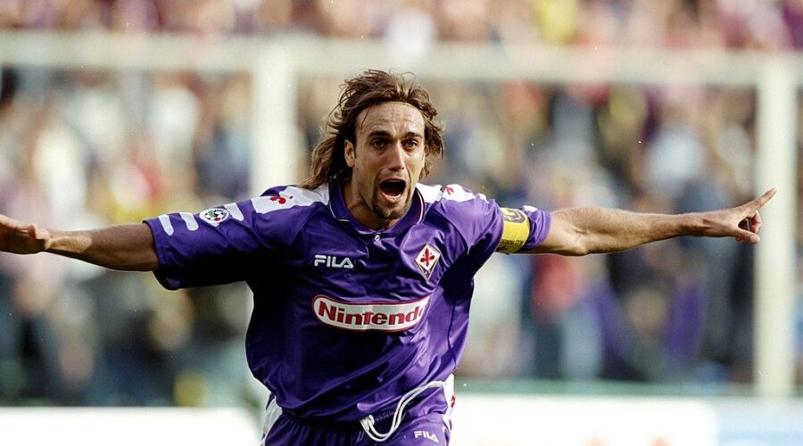 Camiseta de la fiorentina del 1998-1999 en colaboración con la empresa japonesa Nintendo